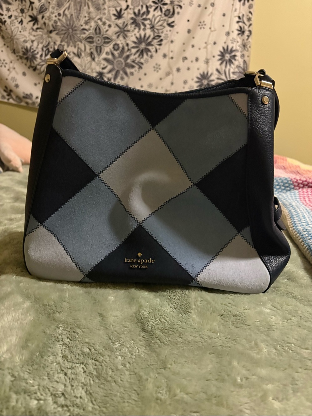 Kate Spade New York Leila Medium Triple Compartment Shoulder Bag